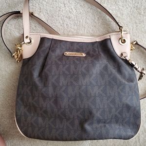 Michael Kors Crossbody Bag